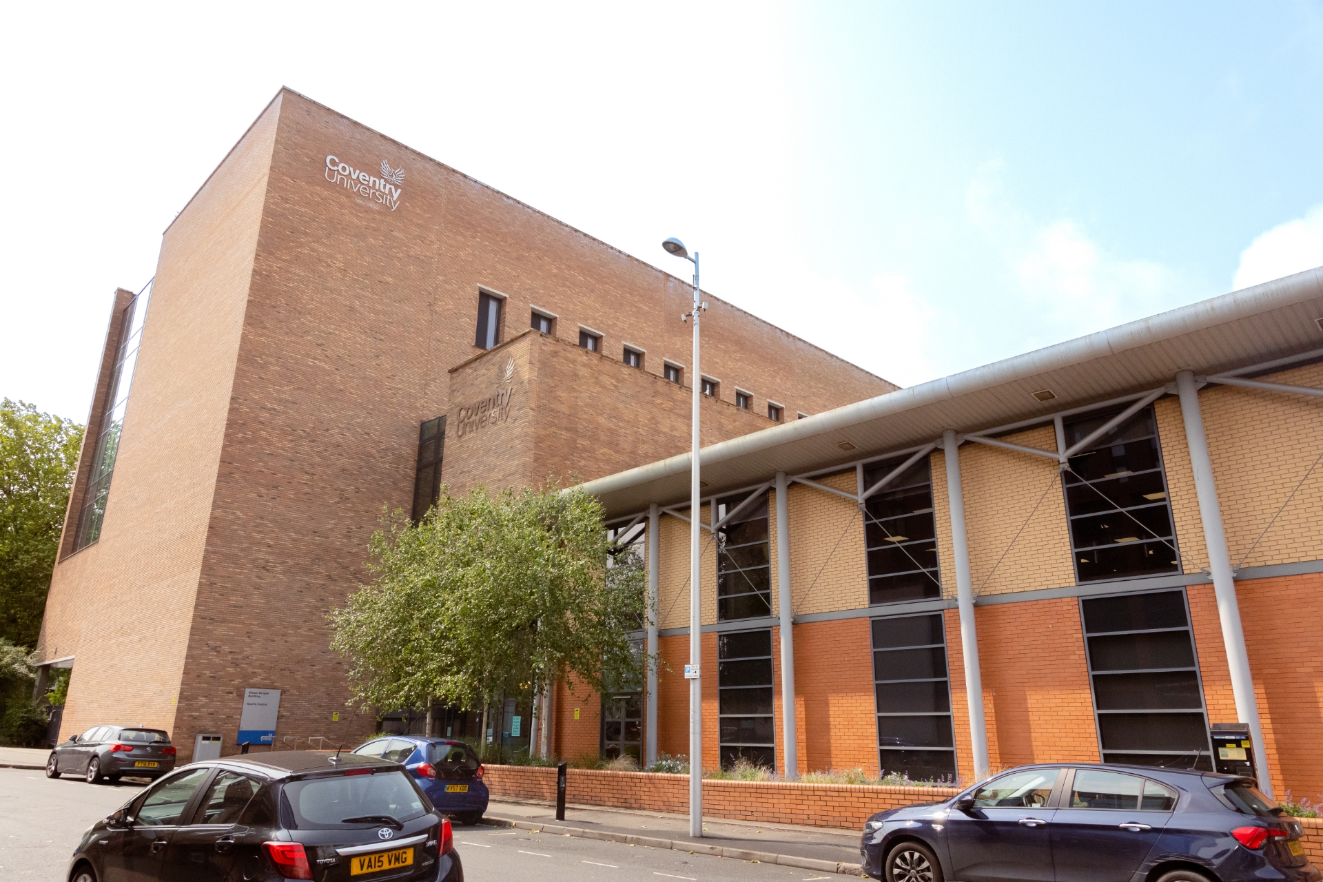 The Coventry University Sports Centre and Westwood Heath provide students with a range of indoor and outdoor sporting facilities. Whether you want to hit the gym, book a sports hall for badminton or play football we have the facilities. 
<br>
<br>
Find out more about what we have on offer below.